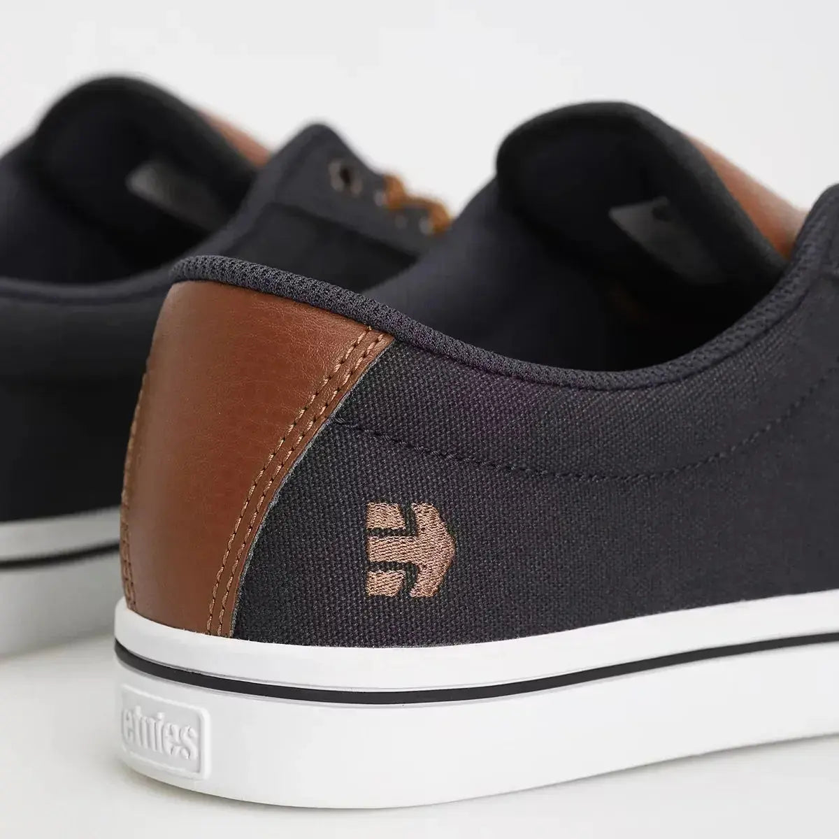 Jameson 2 Eco navy/tan/white - skate shoes | etnies Official