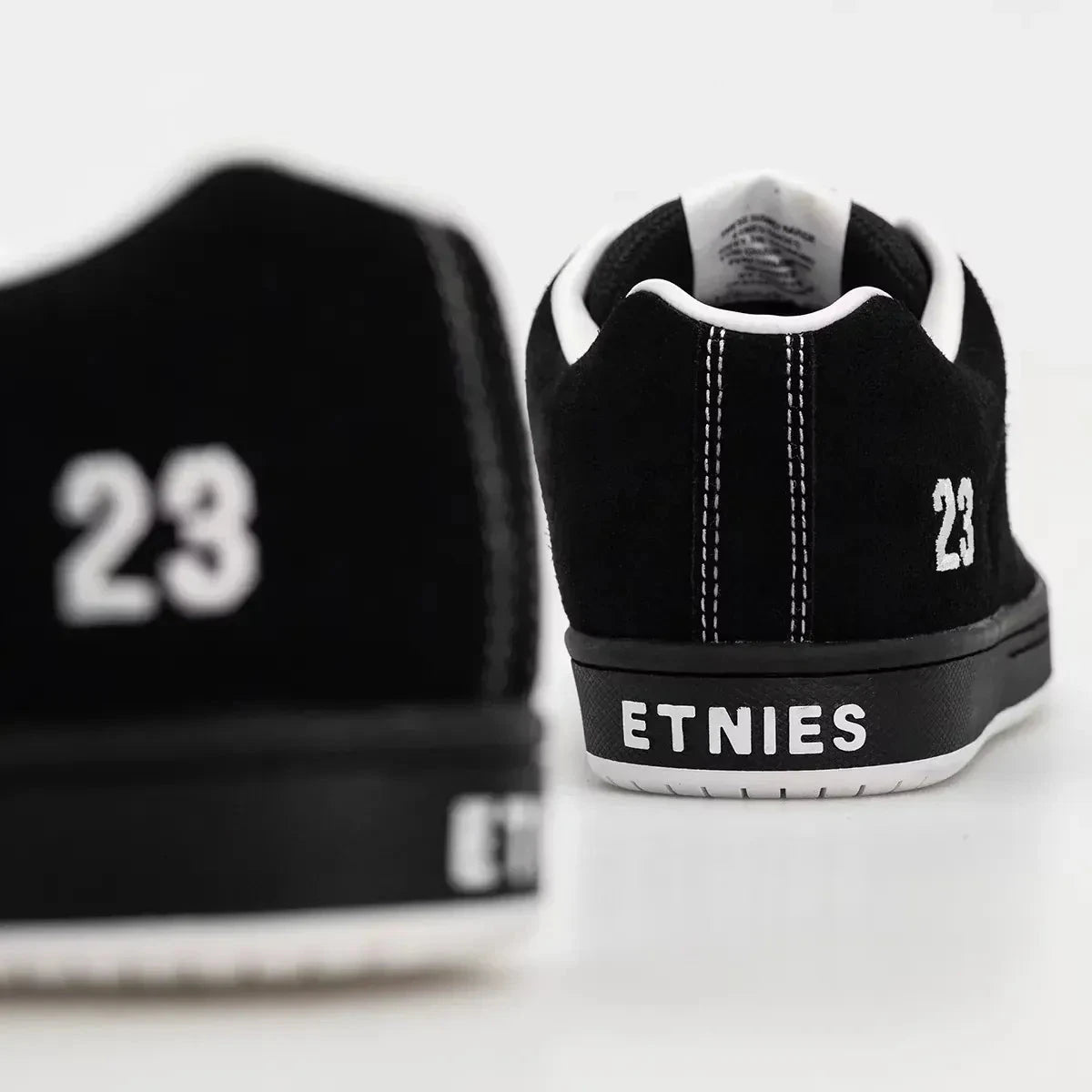 sal23です。 Sal 23 black/white - skate shoes | etnies Official