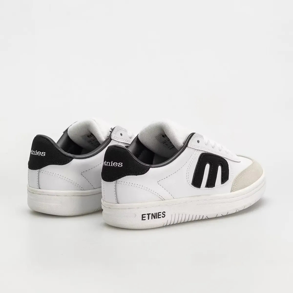 Locut white/black - skate shoes | etnies Official Low-Top Shoe Etnies Skate Original Sustainability Gear