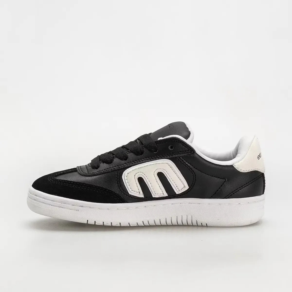 Locut black/white - skate shoes | etnies Official Low-Top Shoe Etnies Skate Original Sustainability Gear