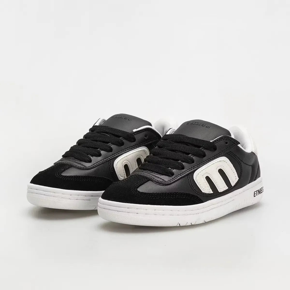 Locut black/white - skate shoes | etnies Official Low-Top Shoe Etnies Skate Original Sustainability Gear