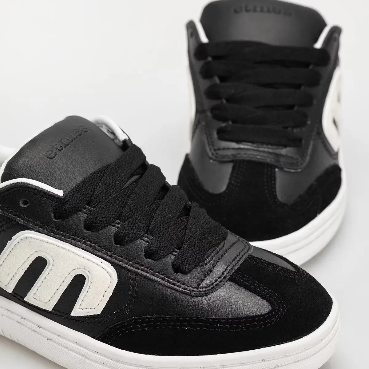 Locut black/white - skate shoes | etnies Official Low-Top Shoe Etnies Skate Original Sustainability Gear
