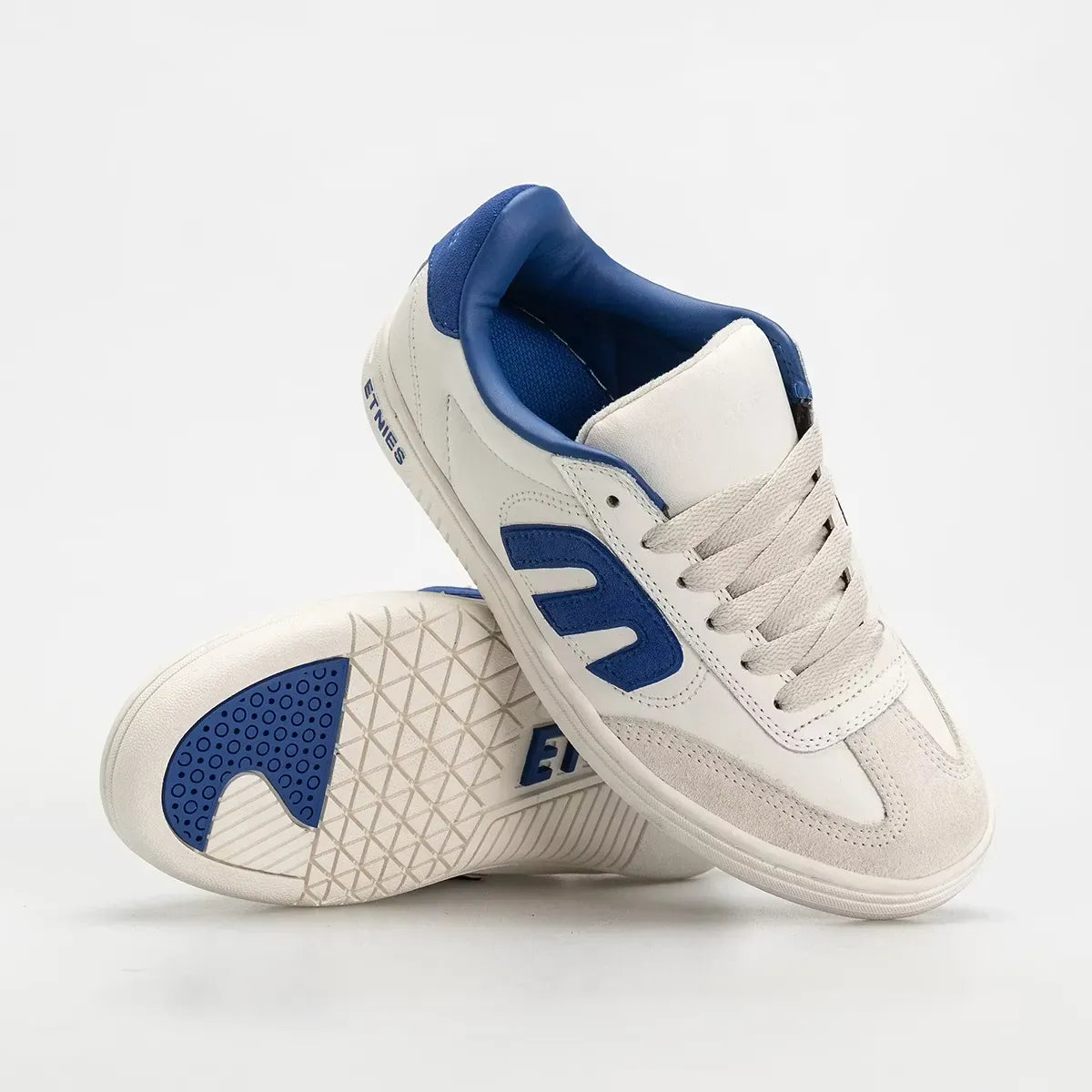Locut white/blue - skate shoes | etnies Official Low-Top Shoe Etnies Skate Original Sustainability Gear