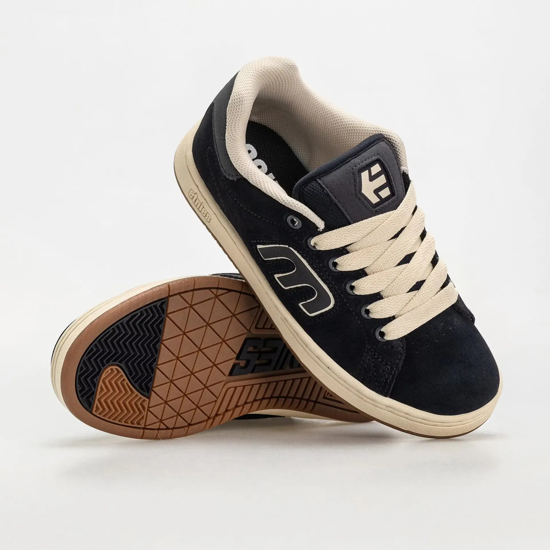 Callicut Low - Top Shoe Navy Tan Skate | etnies Official Low-Top Shoe Etnies Skate Original Sustainability Gear