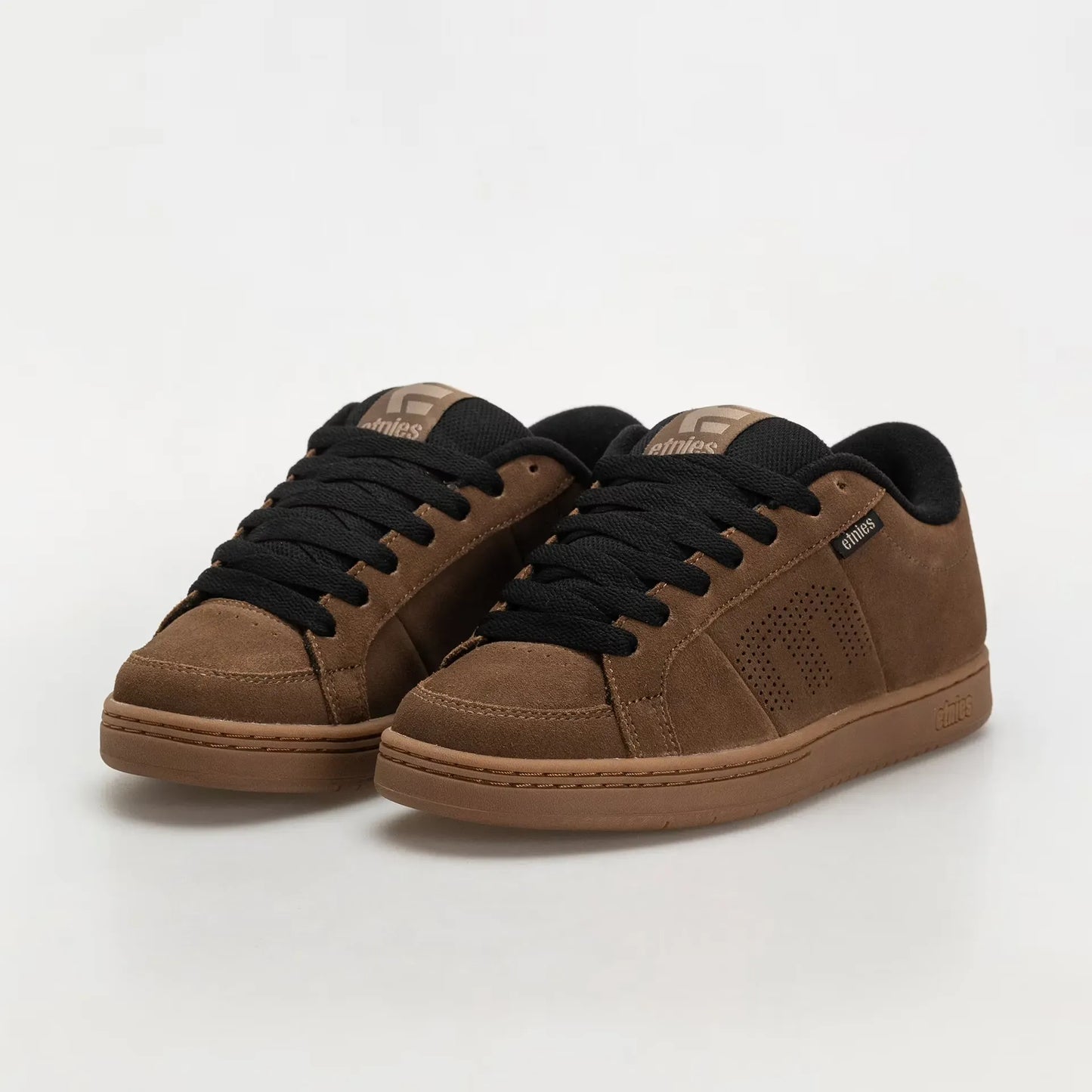 Kingpin Low-Top Shoe Brown Warm Grey Gum | etnies Official Etnies Skate Original Sustainability Gear