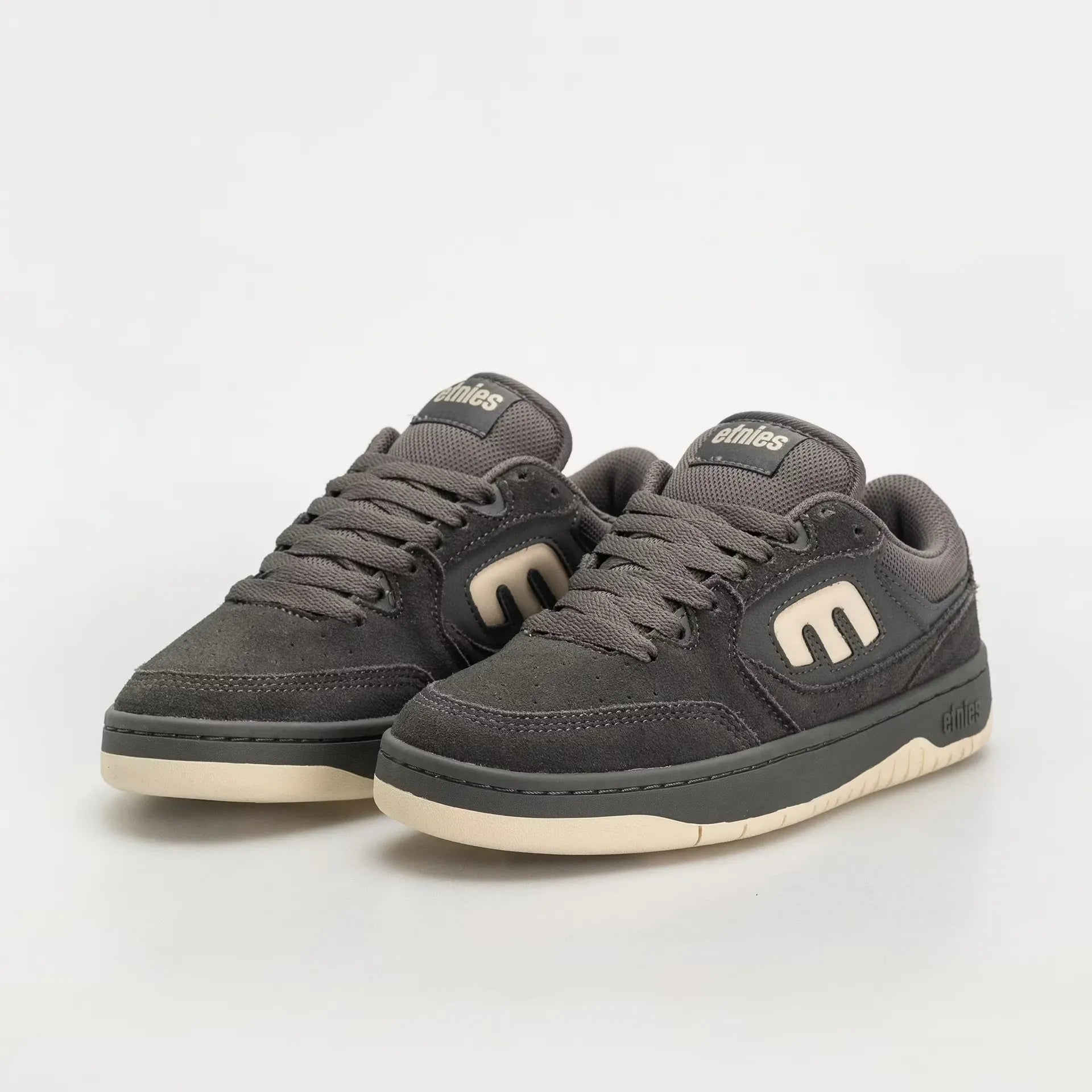 Loot Low - Top Shoe Dark Grey Skate | etnies Official Low-Top Shoe Etnies Skate Original Sustainability Gear