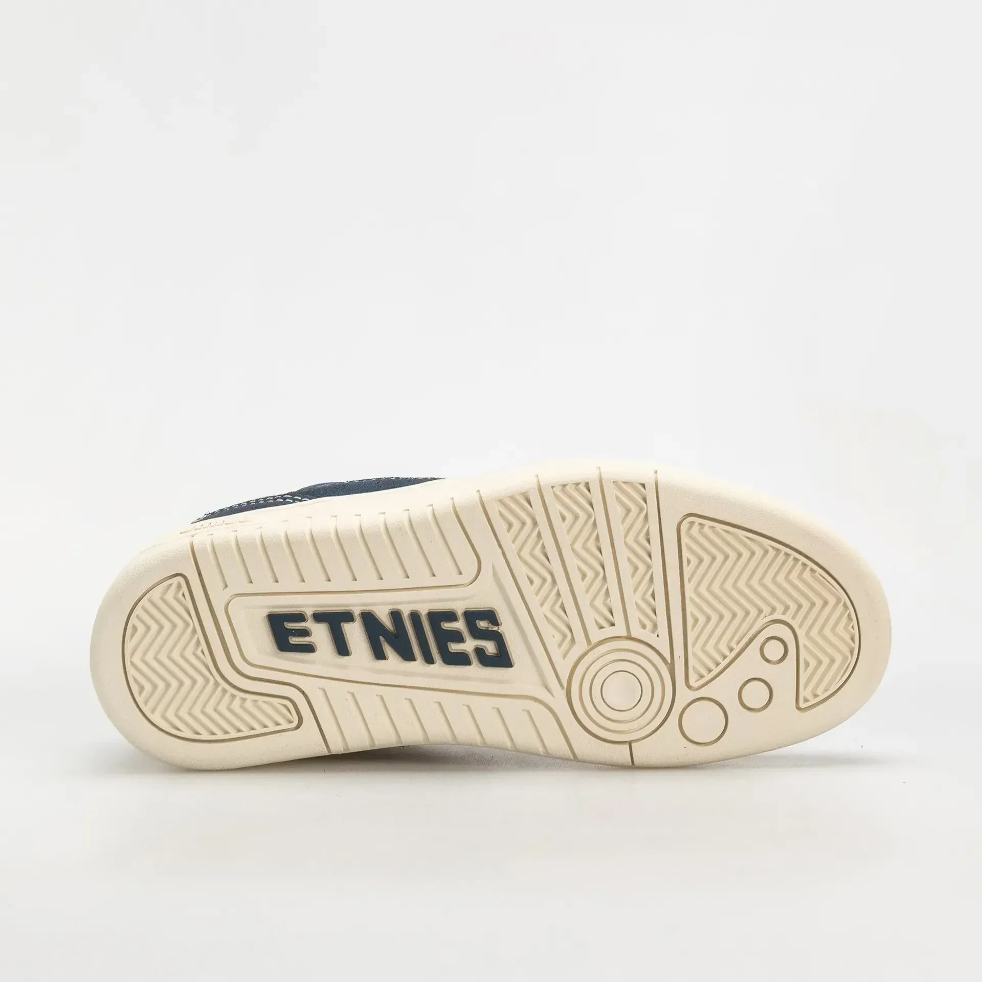 Loot Low - Top Skate Shoe Navy White | etnies Official Low-Top Shoe Etnies Skate Original Sustainability Gear