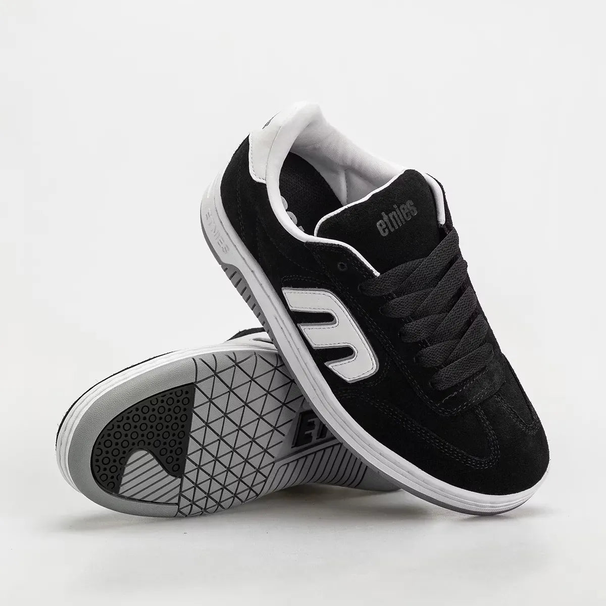 Locut black/white - skate shoes | etnies Official Low-Top Shoe Etnies Skate Original Sustainability Gear