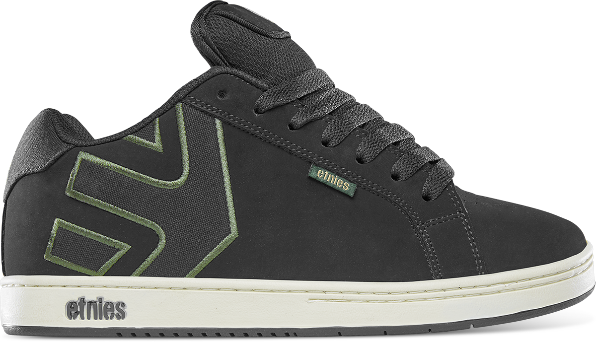 Classic shoe, classic outsole. The Fader, with puffy tongue and padded  collar to keep your feet comfy. #etnies