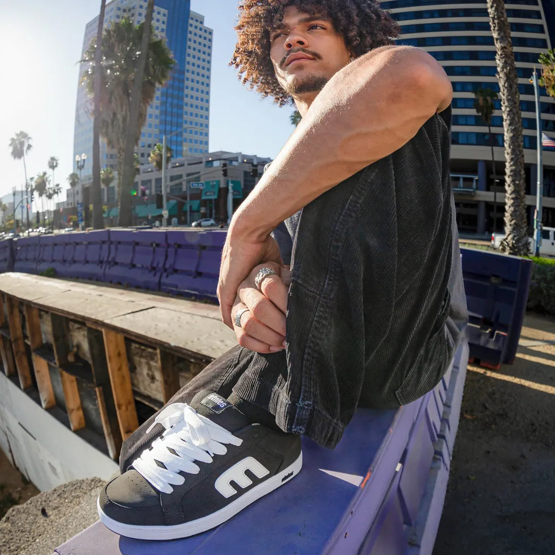 Black/White Chunky Skate Shoes Kingpin 2K  | etnies Official etnies Skate Original Sustainability Gear