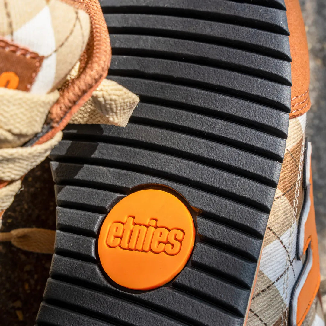 Brown Suede Low-Top Skate Shoes – Locut 2K | etnies Official etnies Skate Original Sustainability Gear