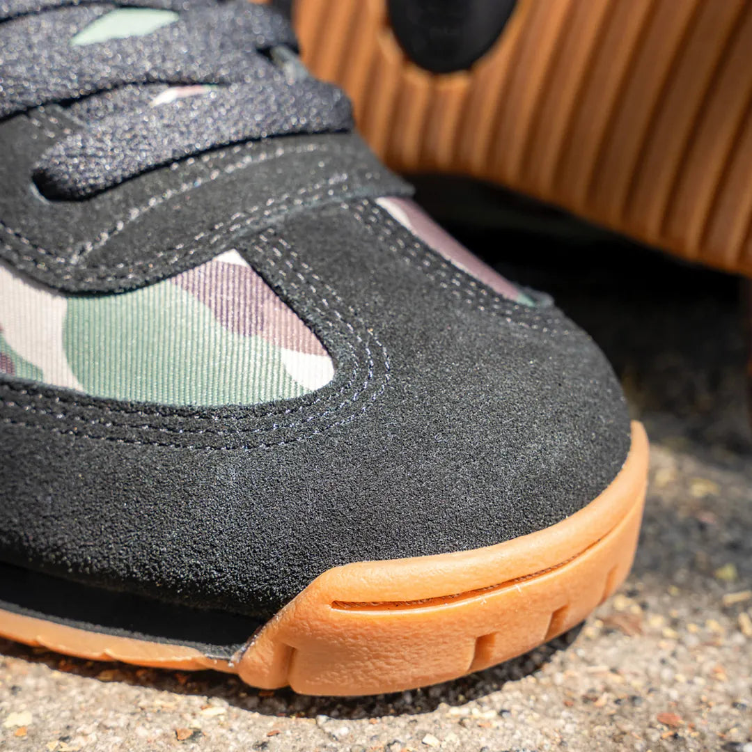 Black Suede Low-Top Skate Shoes – Locut 2K | etnies Official etnies Skate Original Sustainability Gear