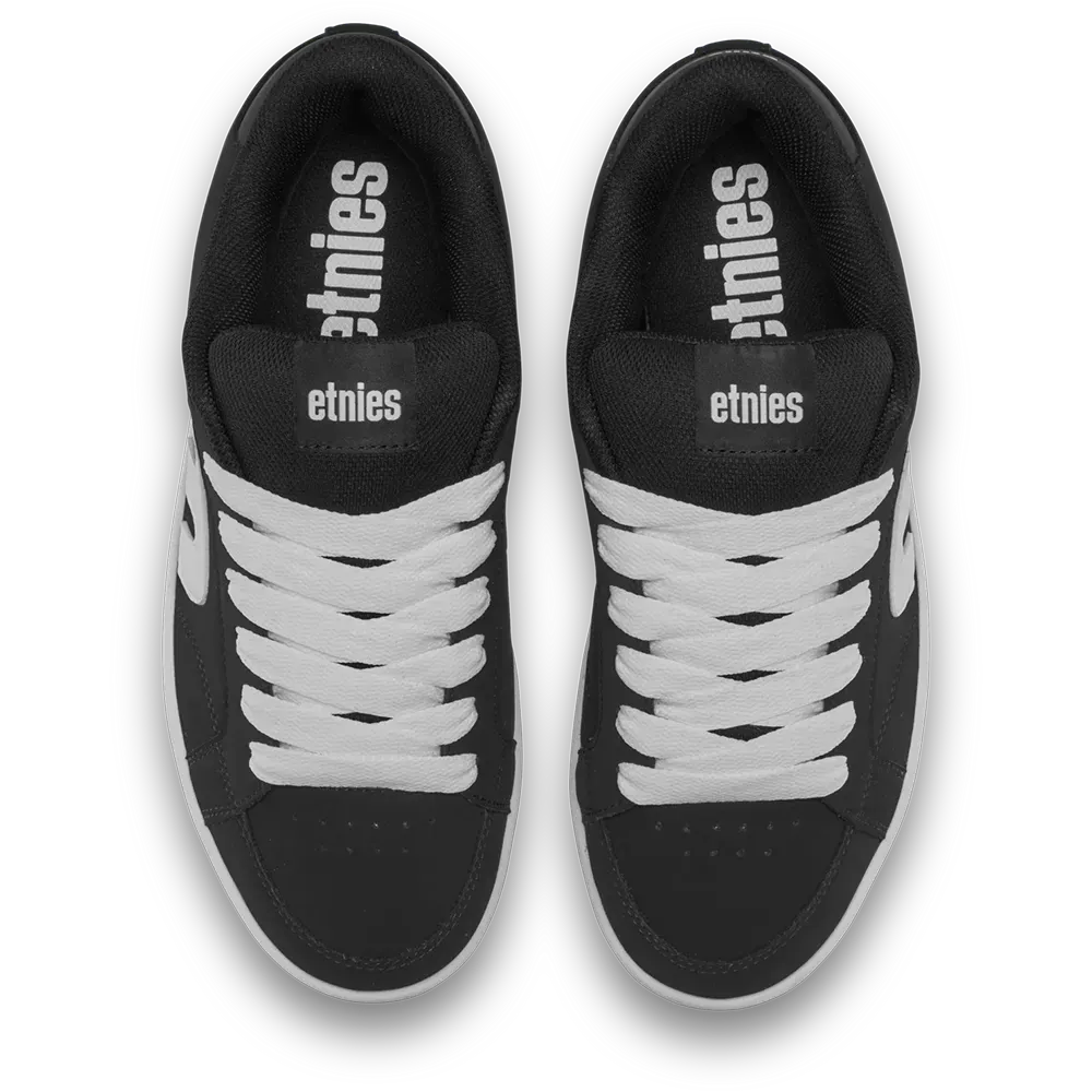 Black and White Chunky Suede Skate Shoes – etnies Kingpin 2K Alt1