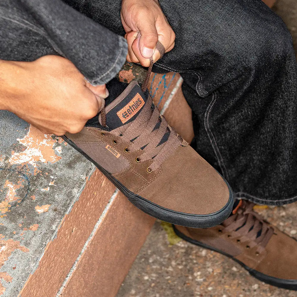 Barge Ls dark grey/black/orange - skate shoes | etnies Official Low-Top Vulcanized Etnies Skate Original Sustainability Gear