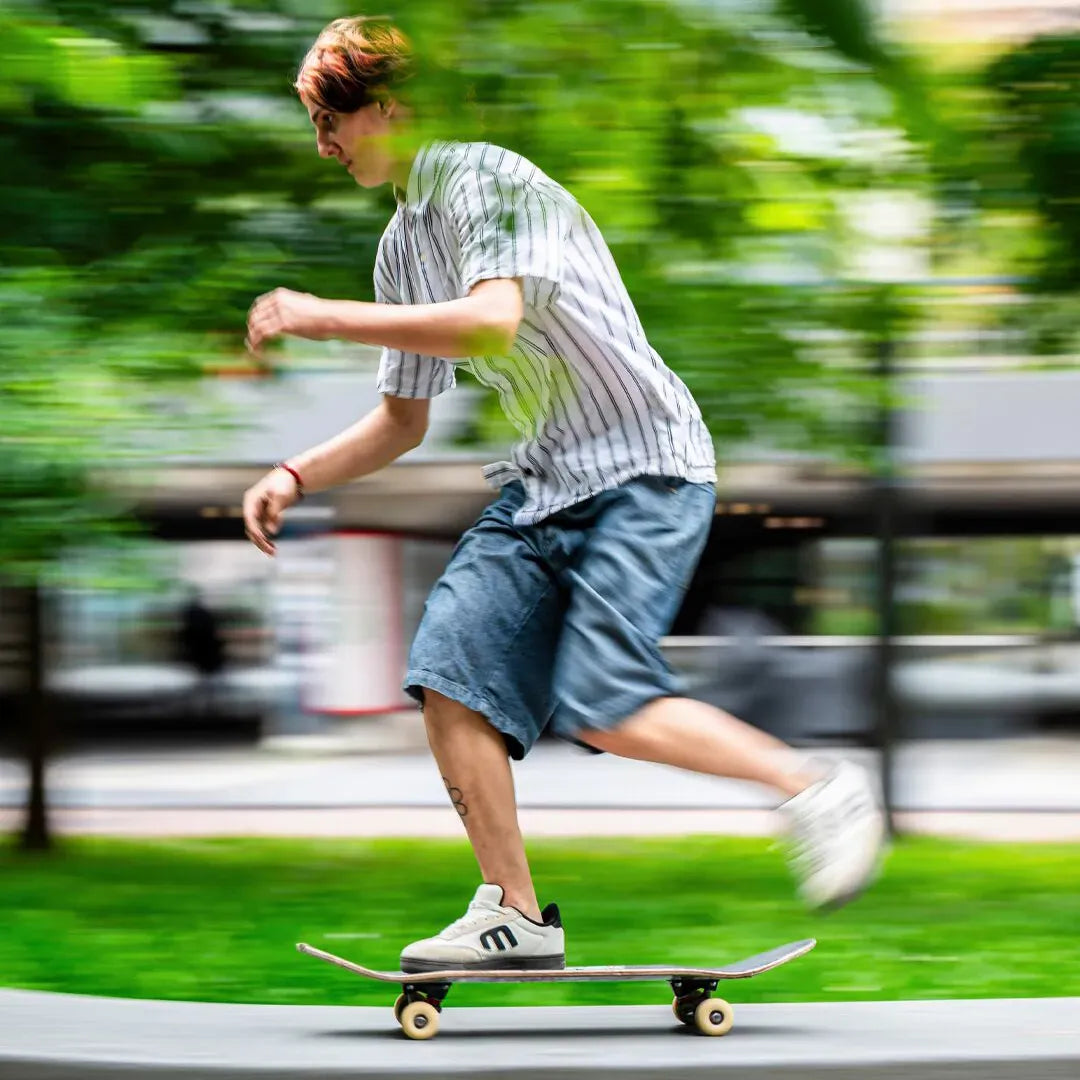 Locut Low - Top Skate Shoe White Black Gum | etnies Official Low-Top Shoe Etnies Skate Original Sustainability Gear