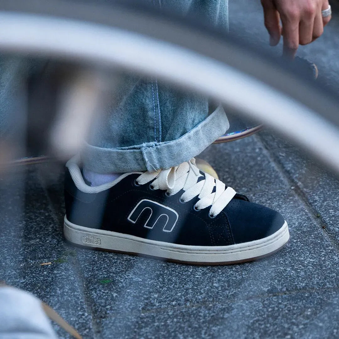 Callicut Low - Top Shoe Navy Tan Skate | etnies Official Low-Top Shoe Etnies Skate Original Sustainability Gear
