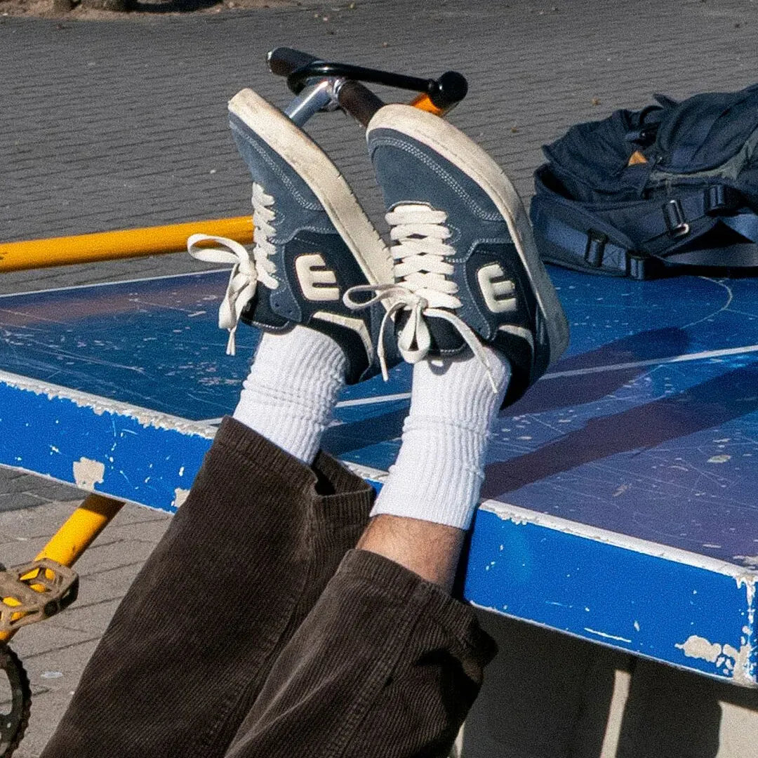 Loot Low - Top Skate Shoe Navy White | etnies Official Low-Top Shoe Etnies Skate Original Sustainability Gear