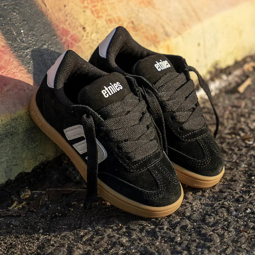Kids skate shoes Locut - Low-Top | etnies Official Low-Top Shoe Etnies Skate Original Sustainability Gear