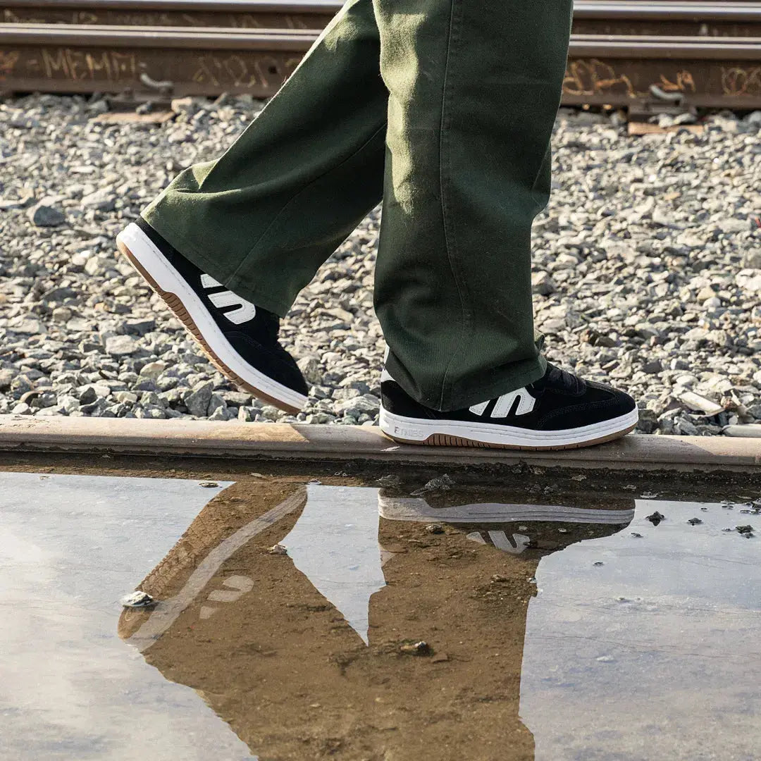 Locut Skate Low-Top Shoe - skateboarding | etnies Official Low-Top Shoe Etnies Skate Original Sustainability Gear