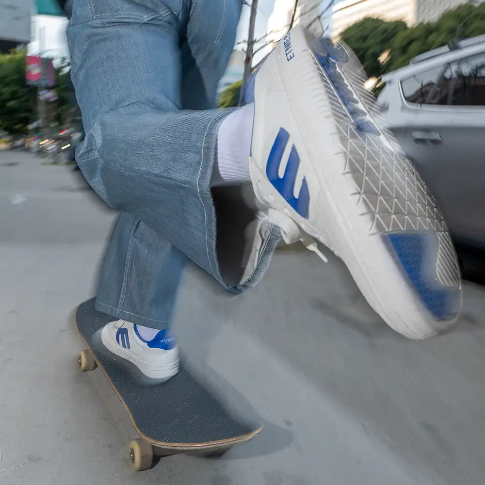 Locut white/blue - skate shoes | etnies Official Low-Top Shoe Etnies Skate Original Sustainability Gear