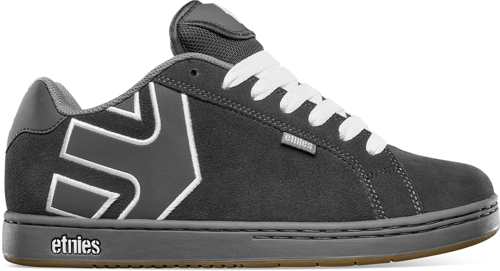 Classic shoe, classic outsole. The Fader, with puffy tongue and padded  collar to keep your feet comfy. #etnies